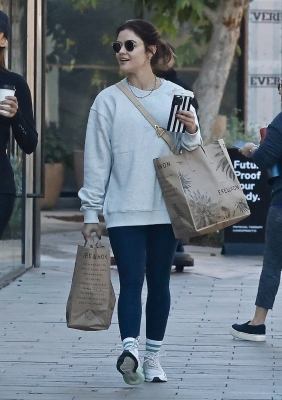 shoppingla061122-007.JPG