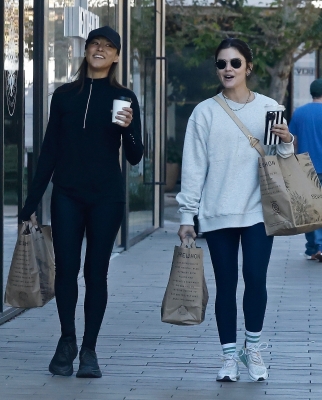 shoppingla061122-009.JPG