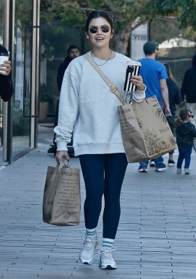 shoppingla061122-012.JPG