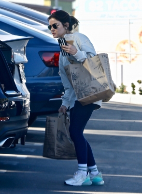 shoppingla061122-013.JPG