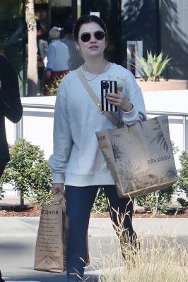 shoppingla061122-018.JPG