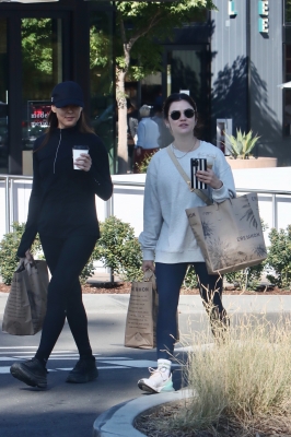 shoppingla061122-019.JPG