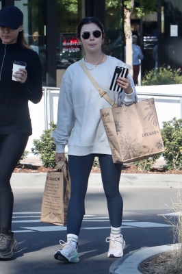 shoppingla061122-028.JPG
