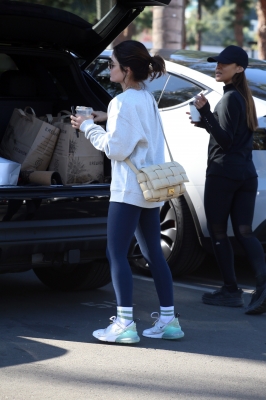 shoppingla061122-057.JPG