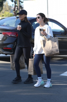 shoppingla061122-064.JPG