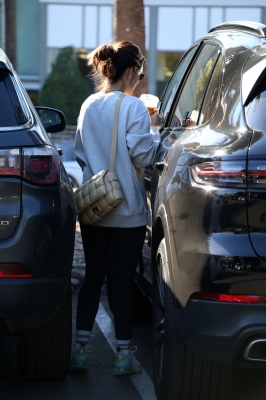 shoppingla061122-080.JPG