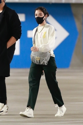 shoppingla240121-001.jpg