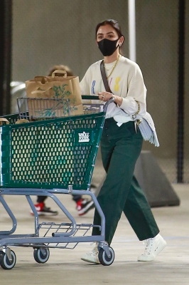 shoppingla240121-011.jpg