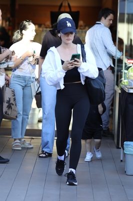 shoppingla290824-012.jpg