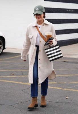 shoppingsc301222-002.JPG