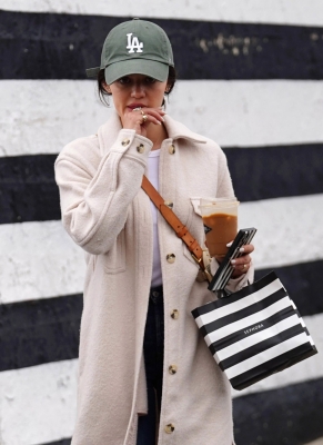 shoppingsc301222-006.JPG