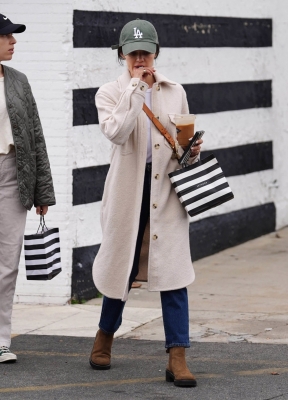 shoppingsc301222-008.JPG