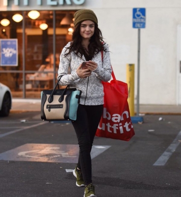 shoppingwh061215-003.jpg