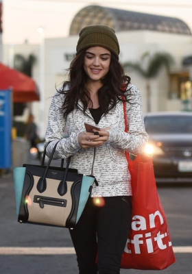 shoppingwh061215-006.jpg