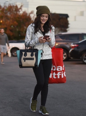 shoppingwh061215-011.jpg