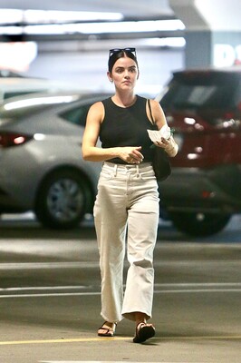 shoppingwh120924-013.jpg