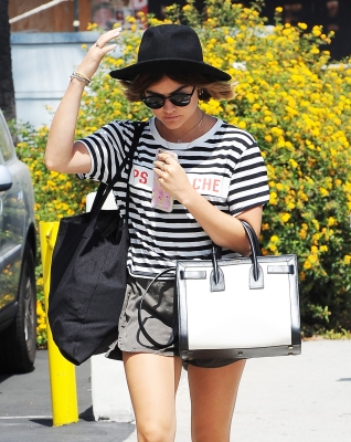 shopwh060715-056.jpg