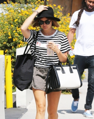 shopwh060715-062.jpg