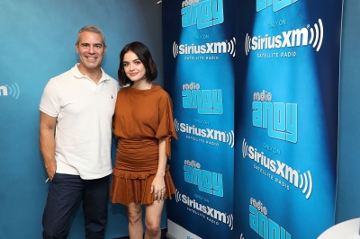 HQ
