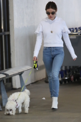 HQ

