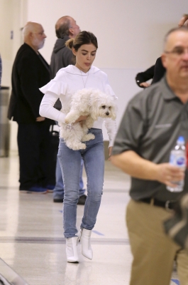 HQ

