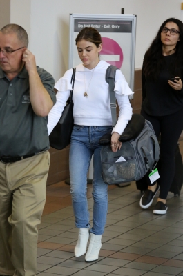 HQ
