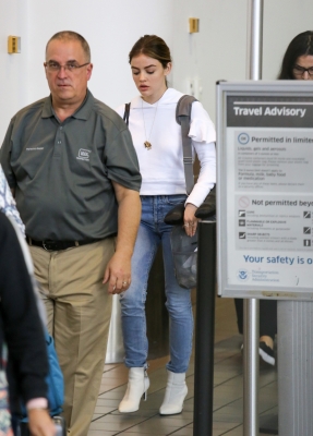 HQ
