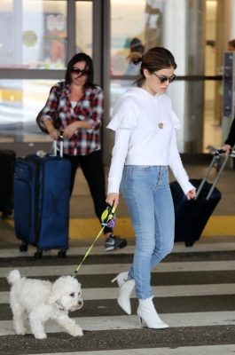 HQ
