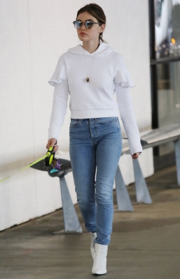 HQ
