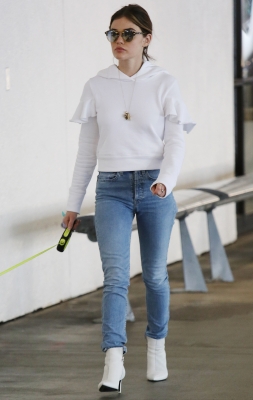 HQ
