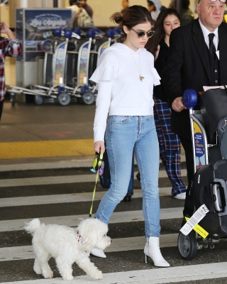 HQ
