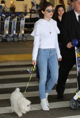 HQ
