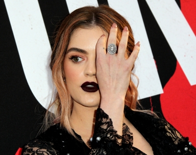 HQ
