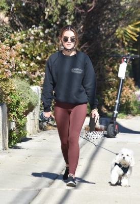 walkingela180221-024.jpg