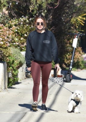 walkingela180221-026.jpg