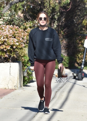 walkingela180221-035.jpg