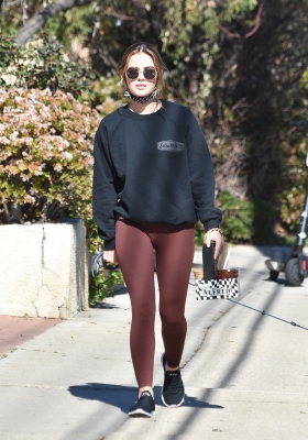 walkingela180221-037.jpg