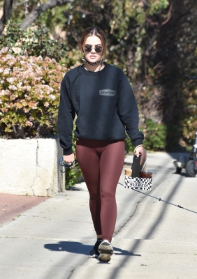 walkingela180221-039.jpg