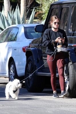 walkingela180221-041.jpg