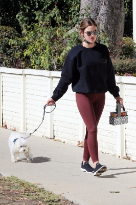 walkingela180221-052.jpg