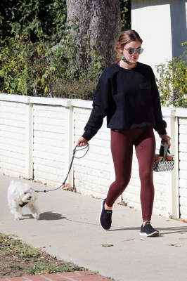 walkingela180221-054.jpg