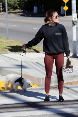 walkingela180221-055.jpg
