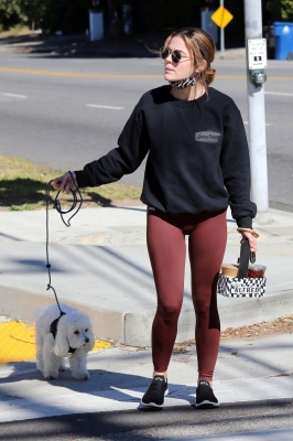 walkingela180221-057.jpg