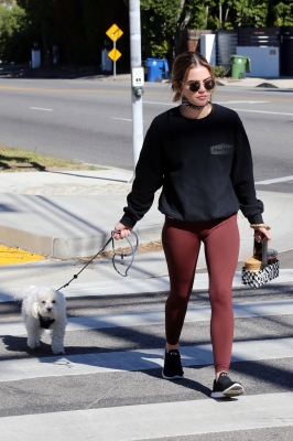 walkingela180221-060.jpg