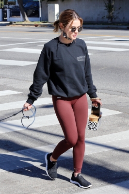 walkingela180221-062.jpg