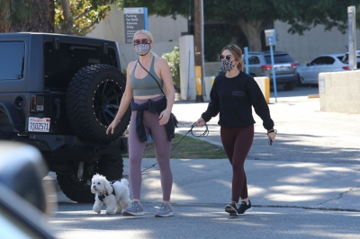 walkingela180221-063.jpg