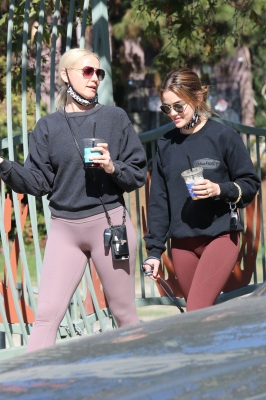 walkingela180221-066.jpg