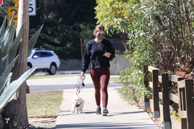 walkingela180221-074.jpg
