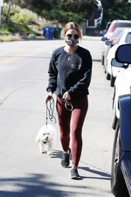 walkingela180221-079.jpg