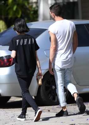 HQ
